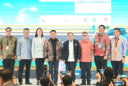 ec2eb9c35385ccf0a5ad8383b71ede23-PEVS_2025_Resmi_di_Mulai_01_1